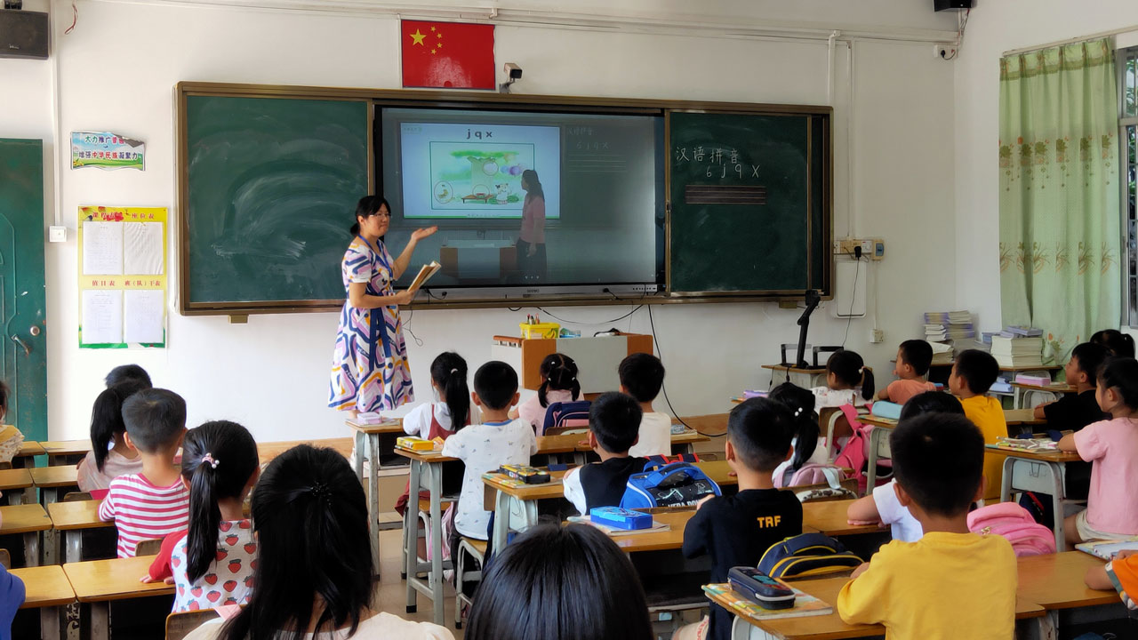 建三個課堂就選奧威亞,人工智能助推課堂教學提質